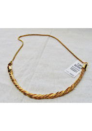 Necklace tied with a steel chain